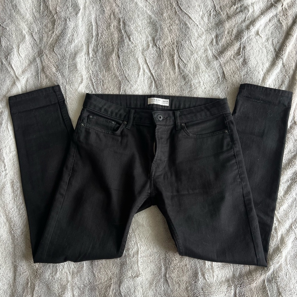 (Like new) Topman Black Slim tapered ripped jeans men’s